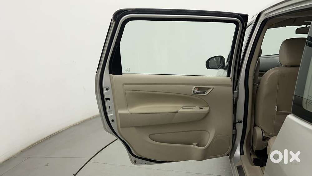 Maruti Suzuki Ertiga Vxi At, 2017, Petrol