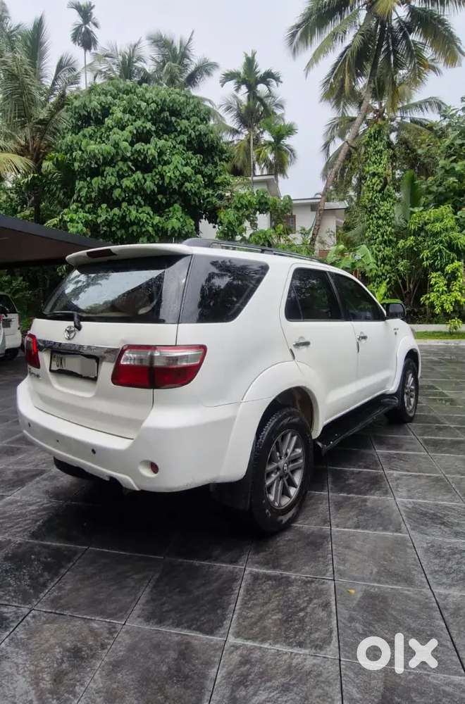 Toyota Fortuner Diesel 2011 4×4