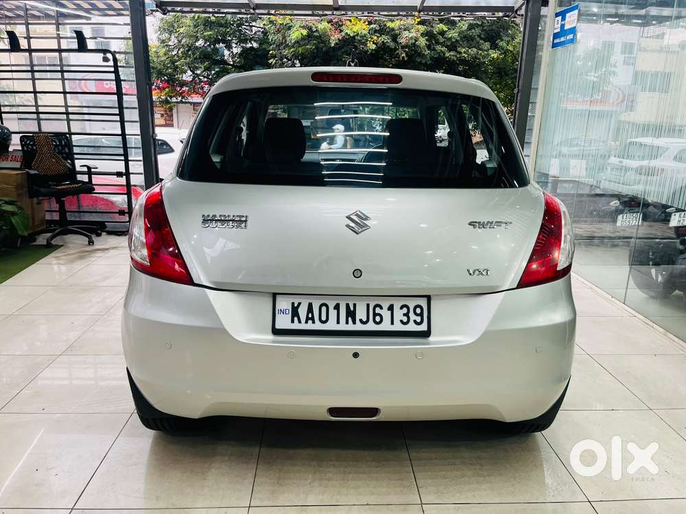 Maruti Suzuki Swift Vxi 1.2 Abs Bs-iv, 2014, Petrol