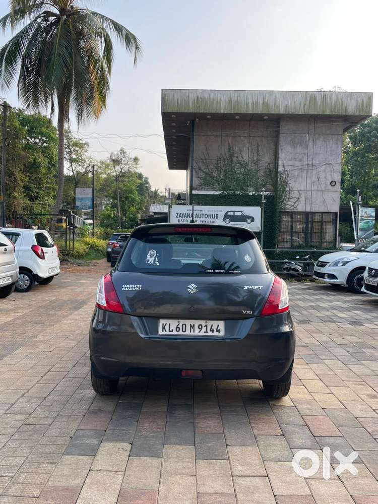 Maruti Suzuki Swift Vxi Optional, 2017, Petrol