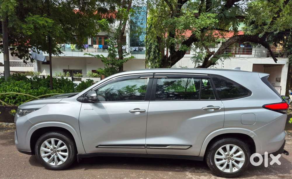 Toyota Innova Hycross 2.0 Vx Hybrid 8 Str, 2023, Electric