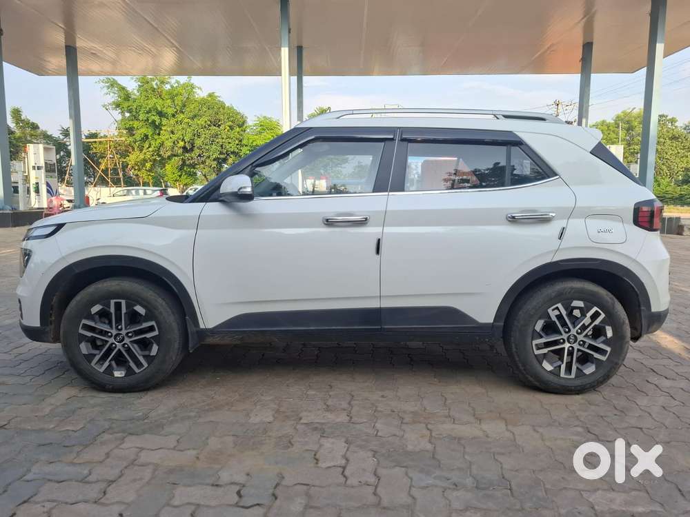 Hyundai Venue, 2025, Petrol