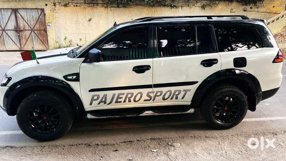Mitsubishi Pajero Sport 2.5 Manual, 2014, Diesel