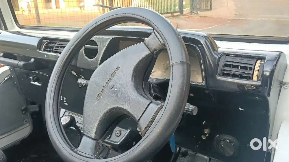 Mahindra Jeep 2004