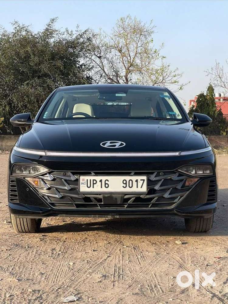 Hyundai Verna Sx(o) Petrol At, 2025, Petrol