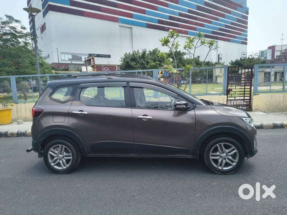 Renault Triber Rxz, 2021, Petrol