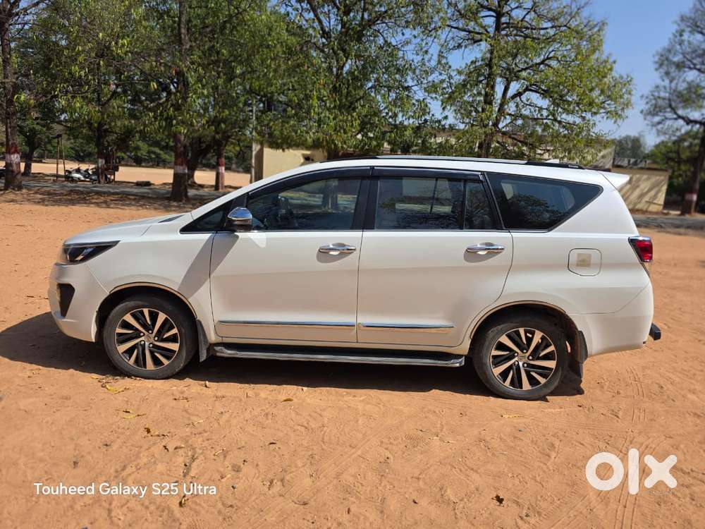 Toyota Innova Crysta [2020-ongoing] 2.4 Zx 7 Str, 2022, Diesel