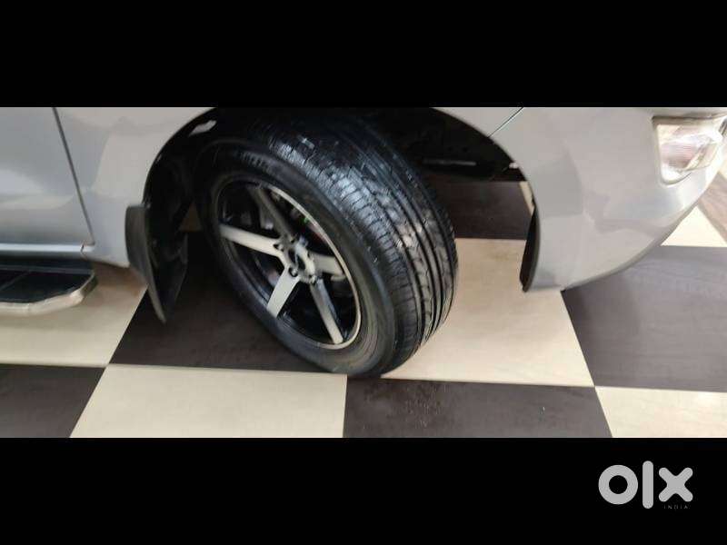 Toyota Innova Crysta 2.4 V, 2017, Diesel