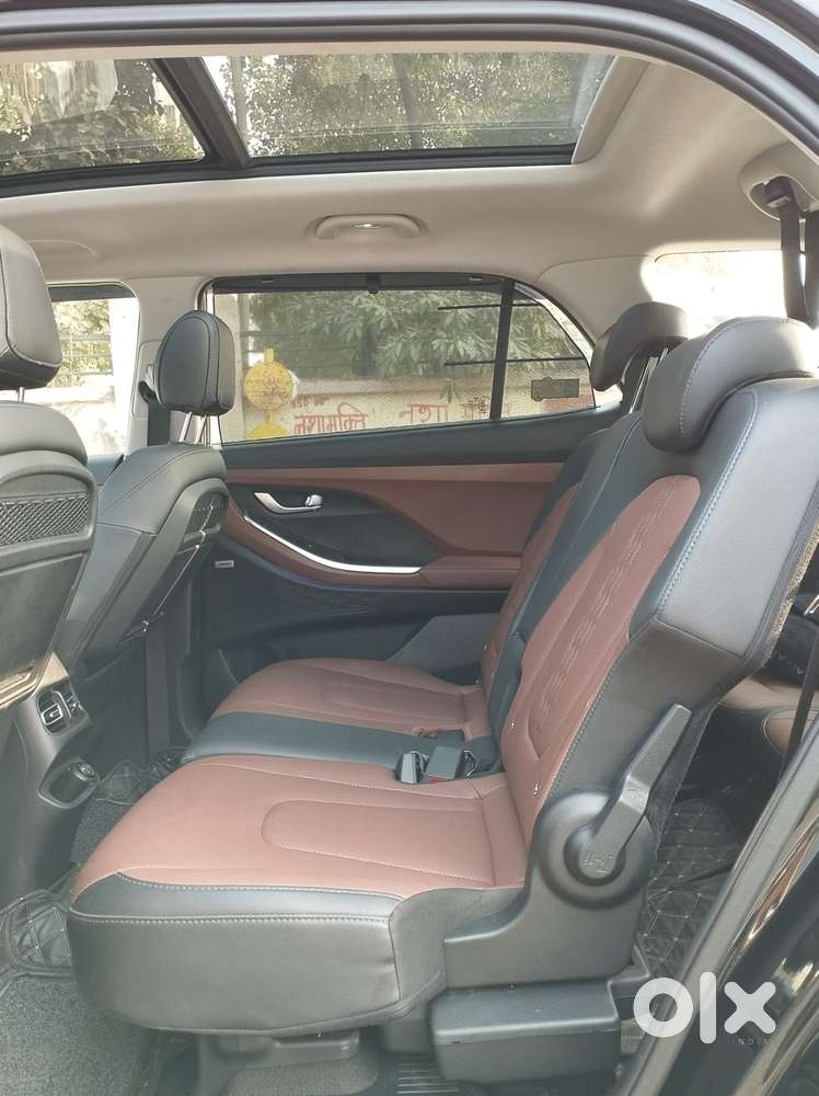 Hyundai Alcazar 1.5 Tdct Signature (o) 7s Petrol, 2023, Petrol