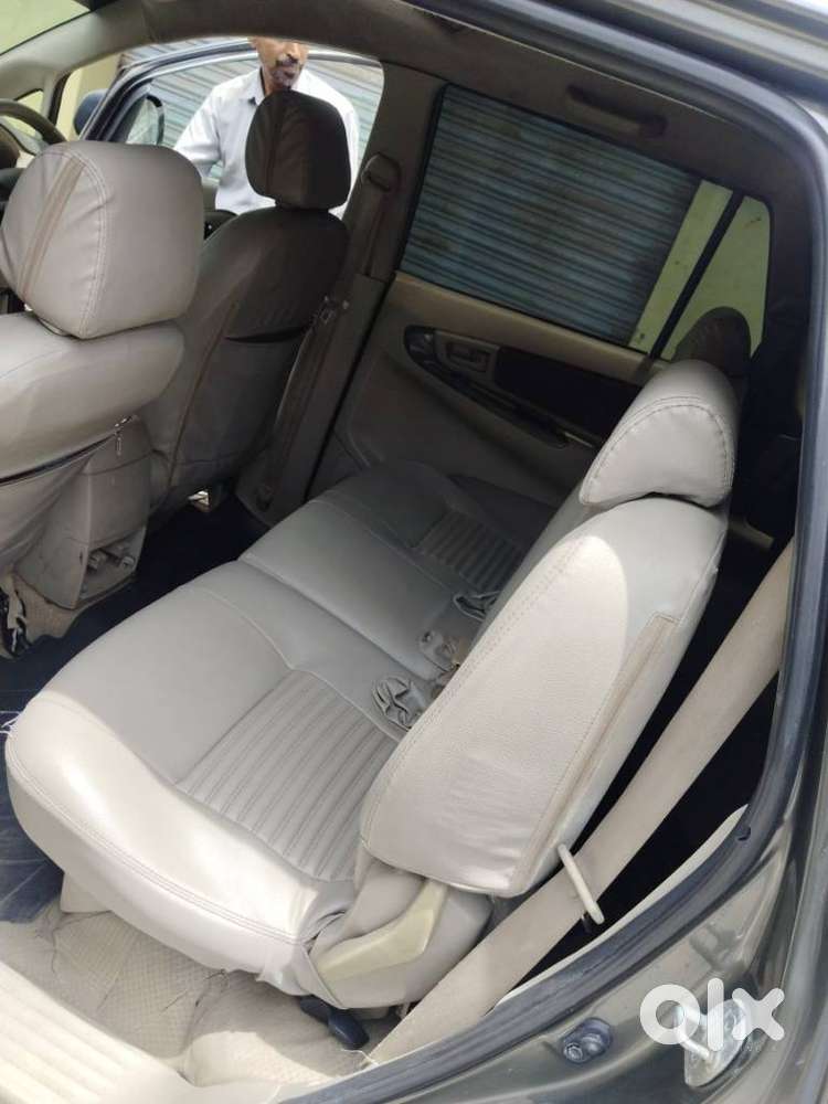 Toyota Innova 2.5 G (diesel) 8 Seater, 2013, Diesel