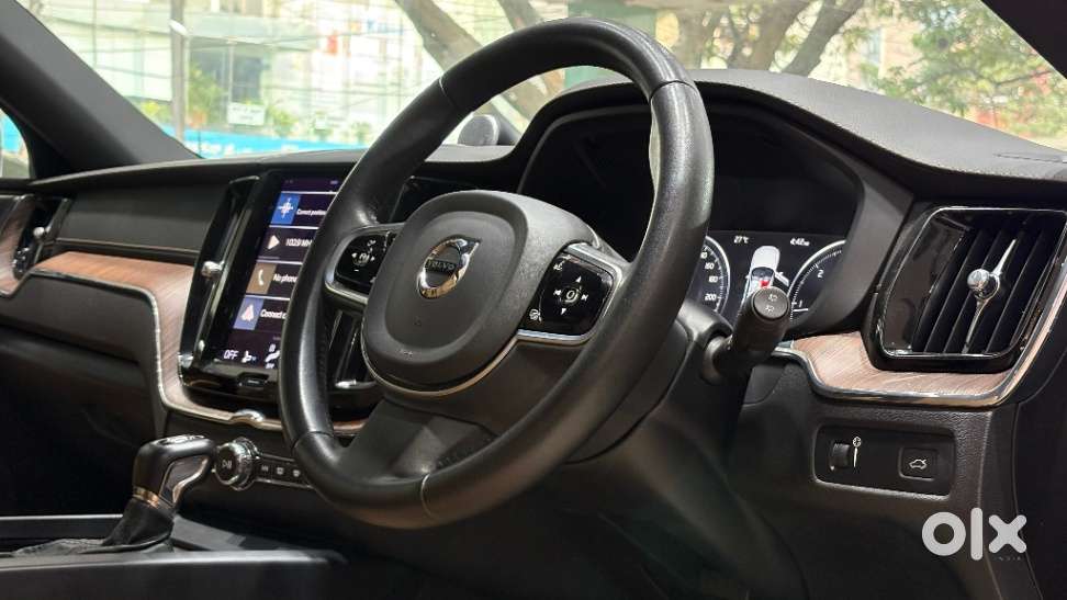 Volvo Xc60 Inscription D5, 2021, Diesel