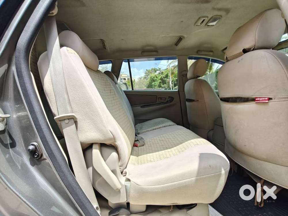 Toyota Innova 2.5 Gx 8 Str, 2010, Diesel