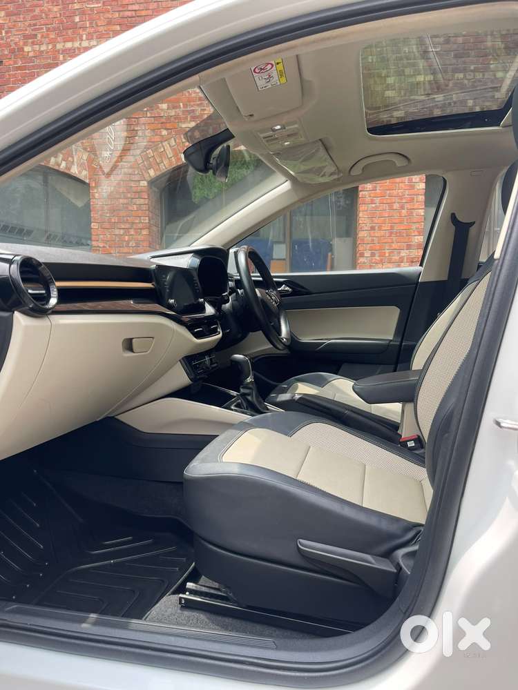 Skoda Slavia 1.5 Tsi Style At, 2023, Petrol