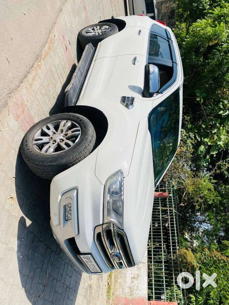 Ford Endeavour 2.2 Titanium At 4x2, 2018, Diesel
