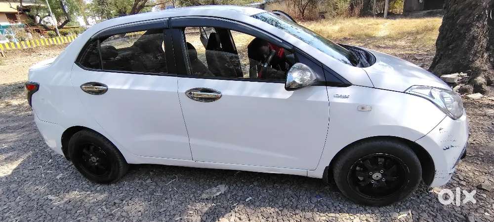 Hyundai Xcent 2015 Diesel 124890 Km Driven