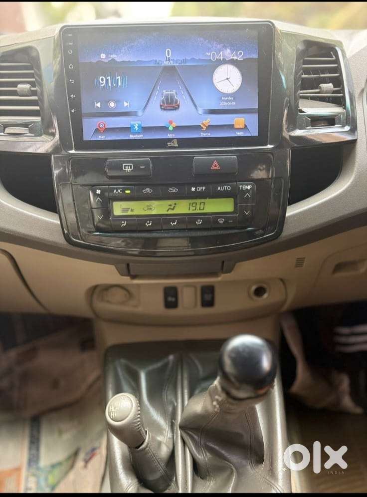 Toyota Fortuner 3.0 4x4 Manual, 2011, Diesel