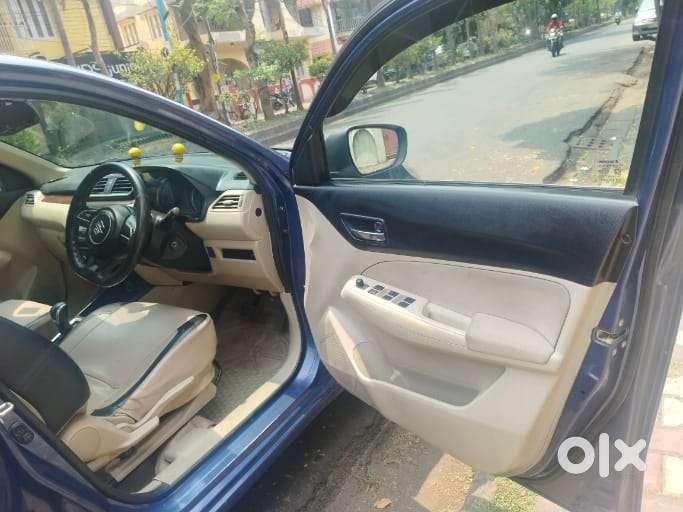 Maruti Suzuki Dzire 1.2 Vxi Amt, 2017, Petrol