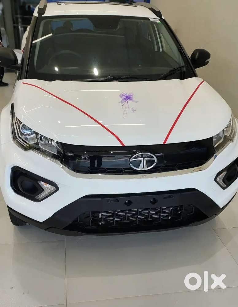 Tata Nexon 2023 Petrol 67000 Km Driven With Well Mentioned And No Dent