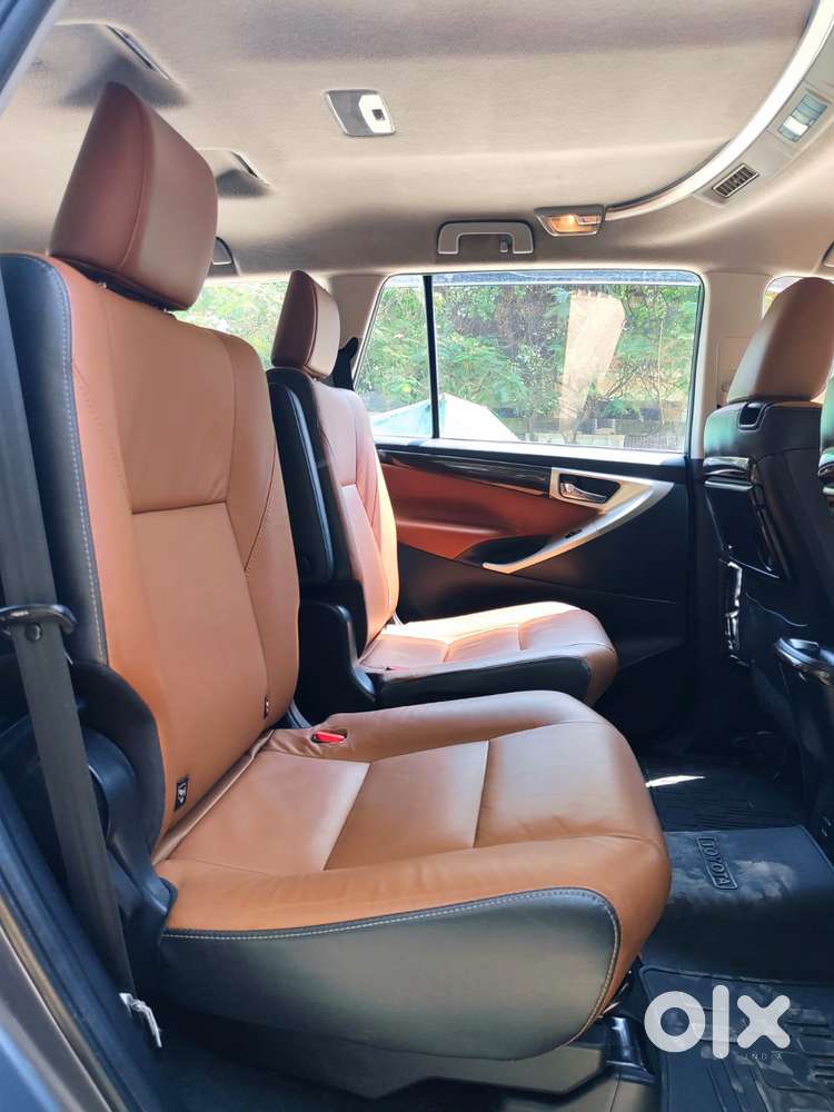 Toyota Innova Crysta