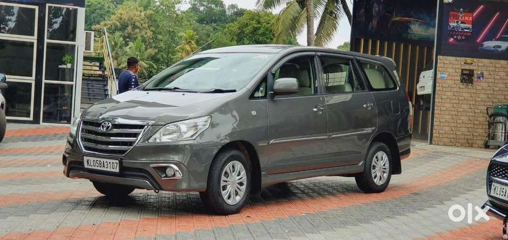 Toyota Innova 2013 Diesel Well Maintained