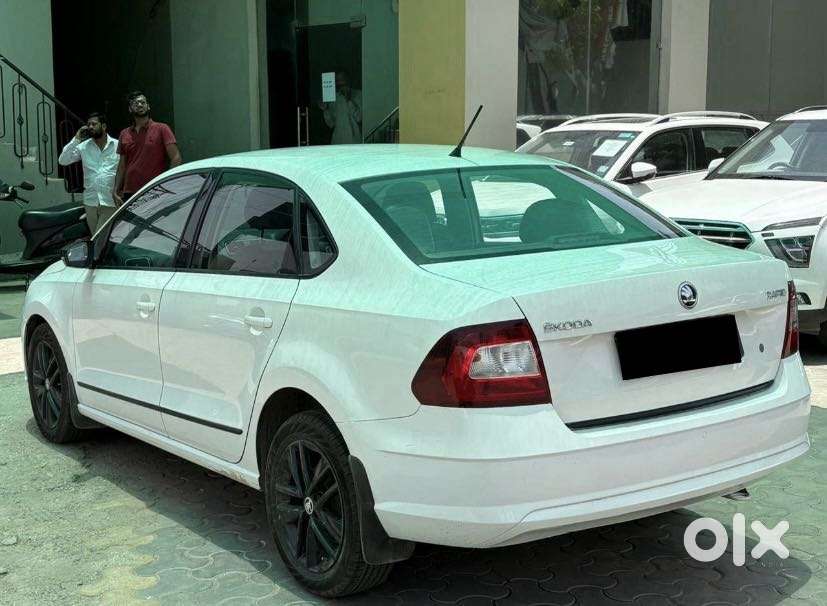 Skoda Rapid 1.0 Ambition Tsi At, 2021, Petrol