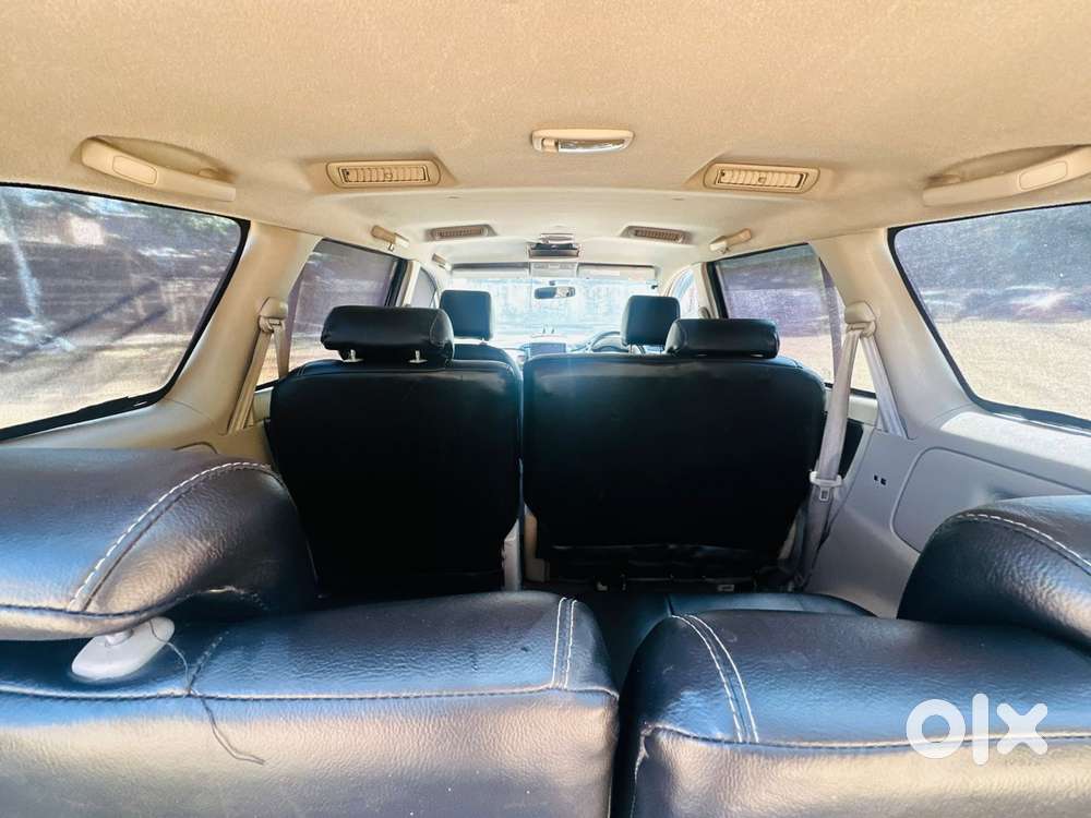 Toyota Innova 2.5 V 8 Str, 2014, Diesel