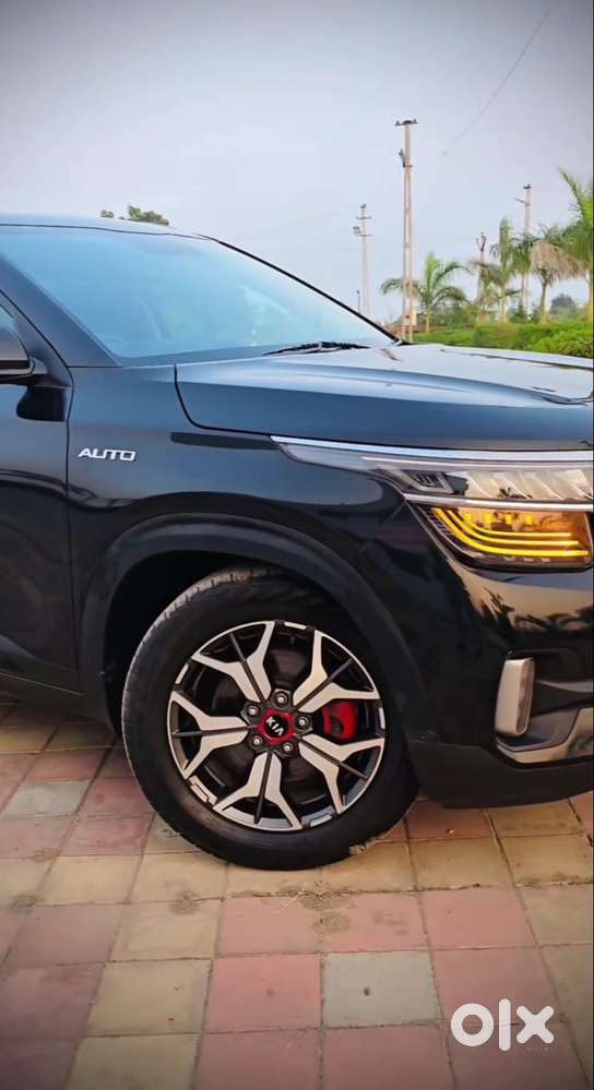 Top Model ,brand New Condition, Non Accidental , 1st Owner