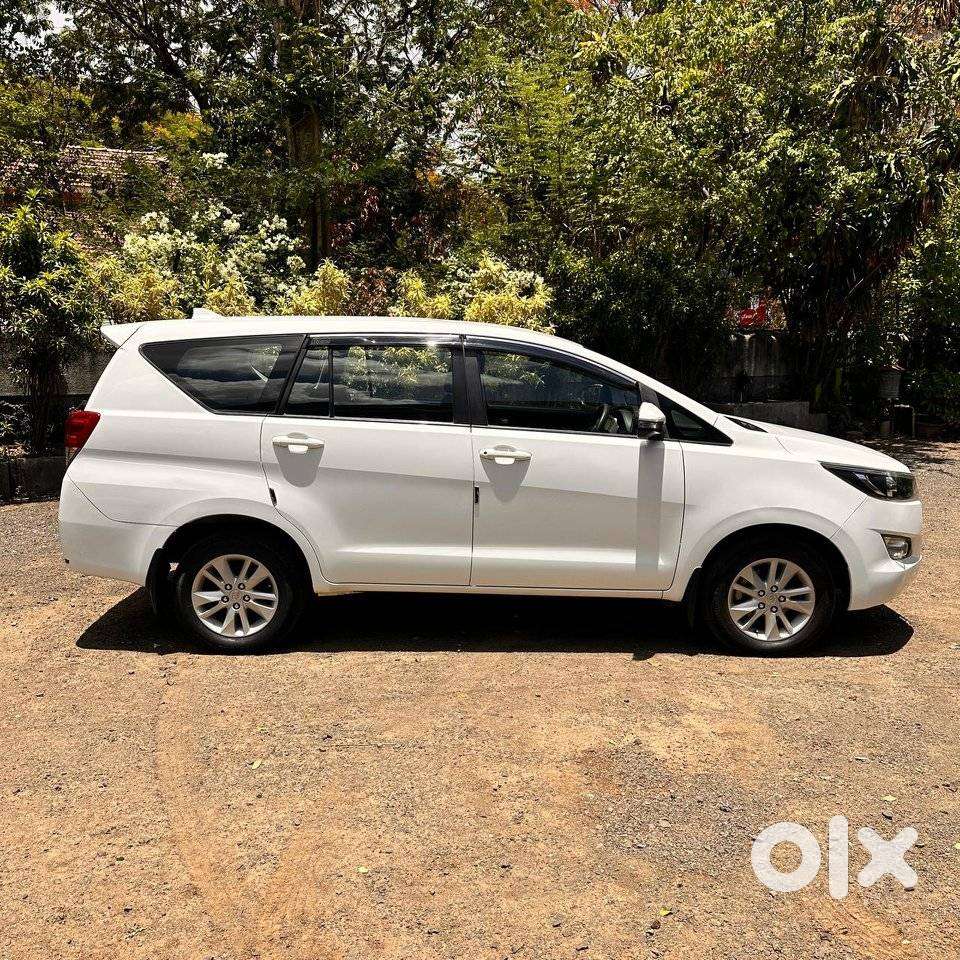 Toyota Innova Crysta 2.4 G Mt, 2021, Diesel