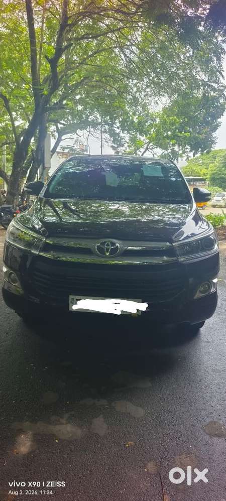Toyota Innova Crysta 2.4 V 8 Str, 2017, Diesel