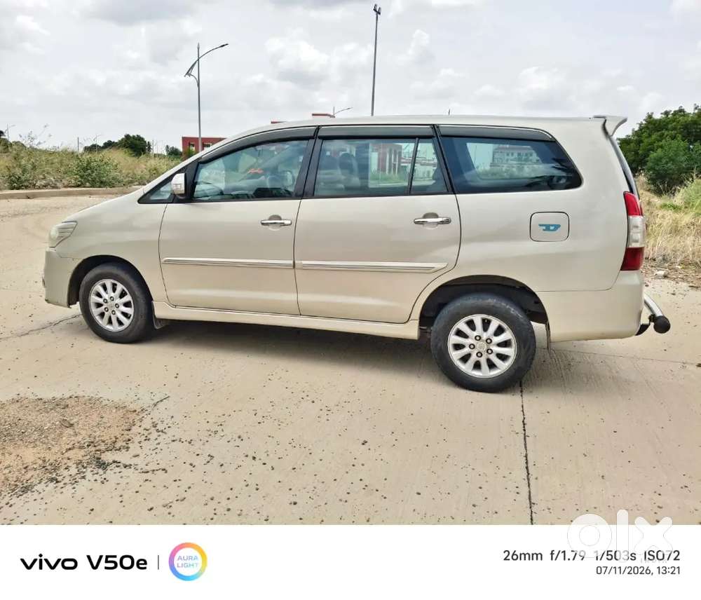Toyota Innova Diesel 2013 Second Owner