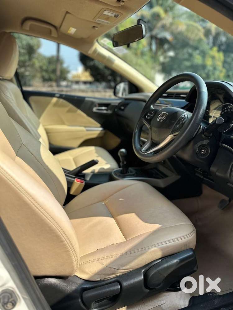 Honda City 1.5 V 5th Gen I-vtec Mt, 2016, Petrol