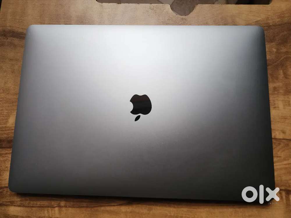 MacBook pro with 90w charger perfect condition selling - Computers
