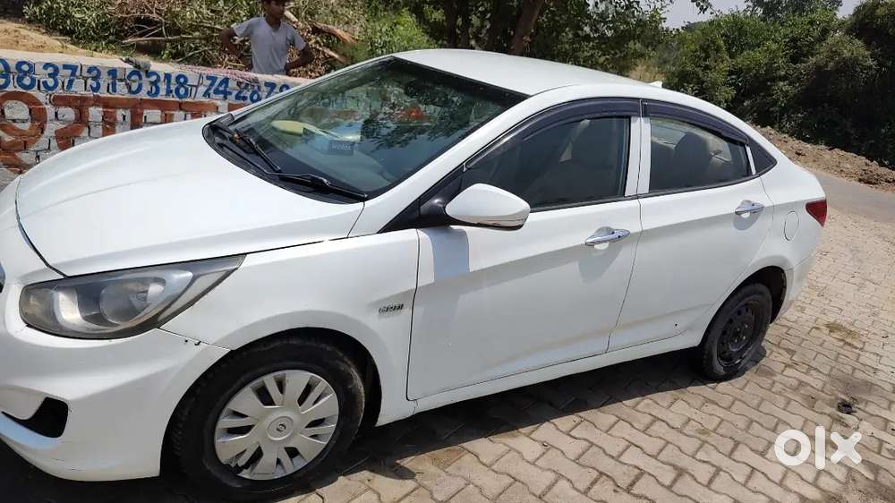 Verna Fluidic Automatic Start Stop Button Petrol+ Cng