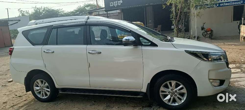 Toyota Innova Crysta 2019