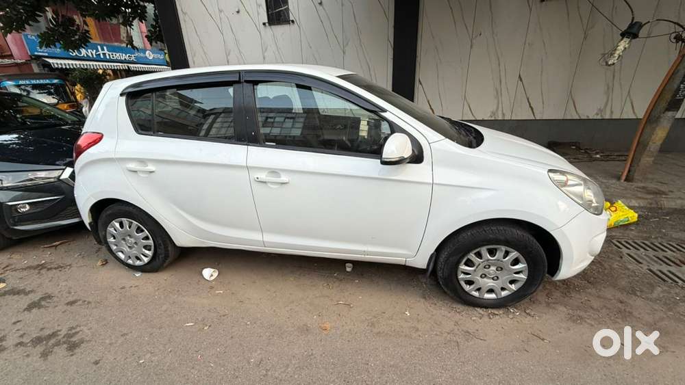 Hyundai I20 Petrol Manual 2010