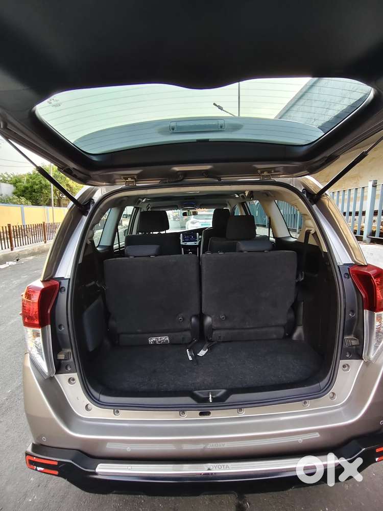 Toyota Innova Crysta 2.4 V 7 Str, 2023, Diesel