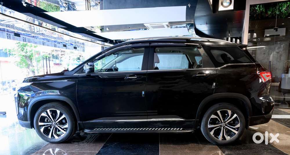 Mg Hector Plus Sharp Pro 1.5 Turbo Petrol Cvt 7 Str, 2025, Petrol