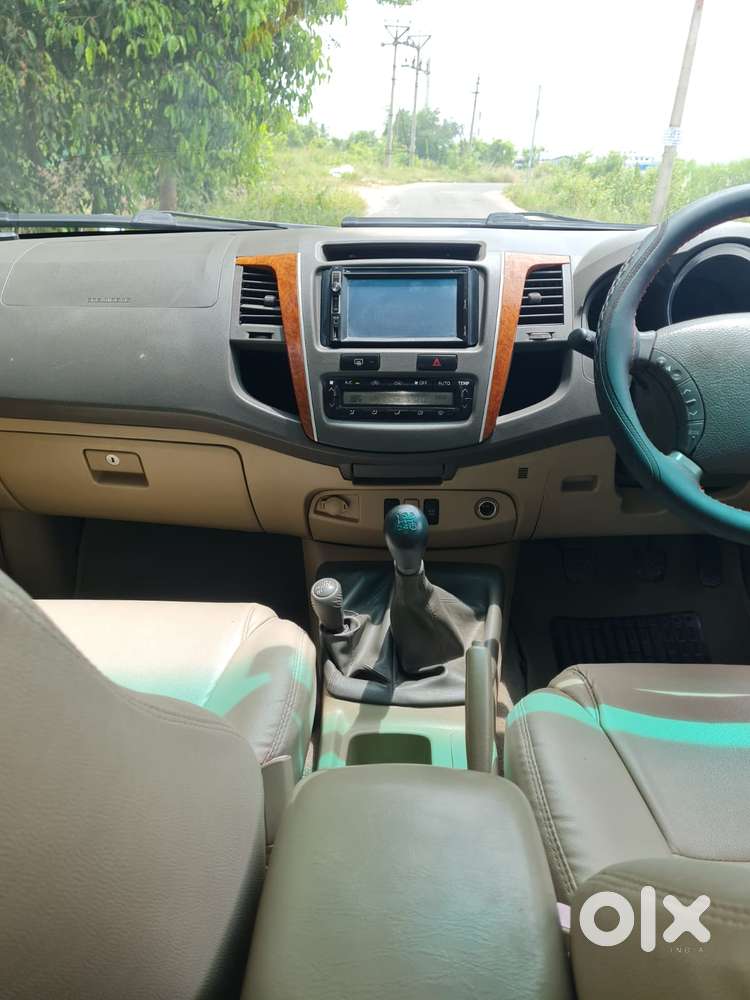 Toyota Fortuner 3.0 4x2 Mt, 2010, Diesel