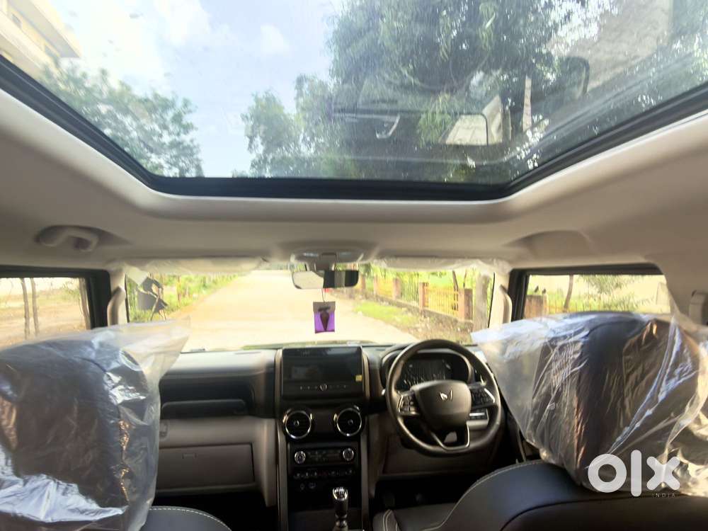 Mahindra Thar Roxx Ax7 L Diesel Mt 2wd, 2026, Diesel