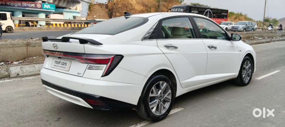 Hyundai Verna 1.5 Sx Vtvt Ivt, 2025, Petrol