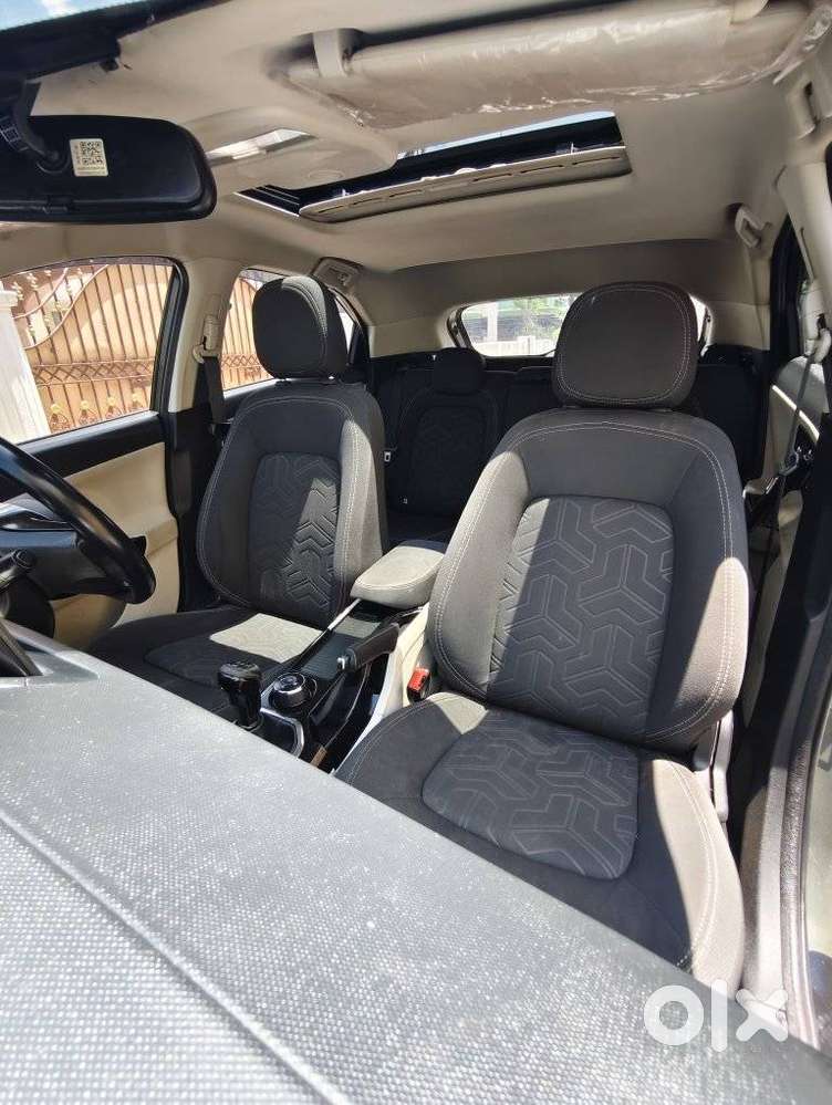 Tata Nexon 1.2 Revotron Xz Plus, 2022, Petrol