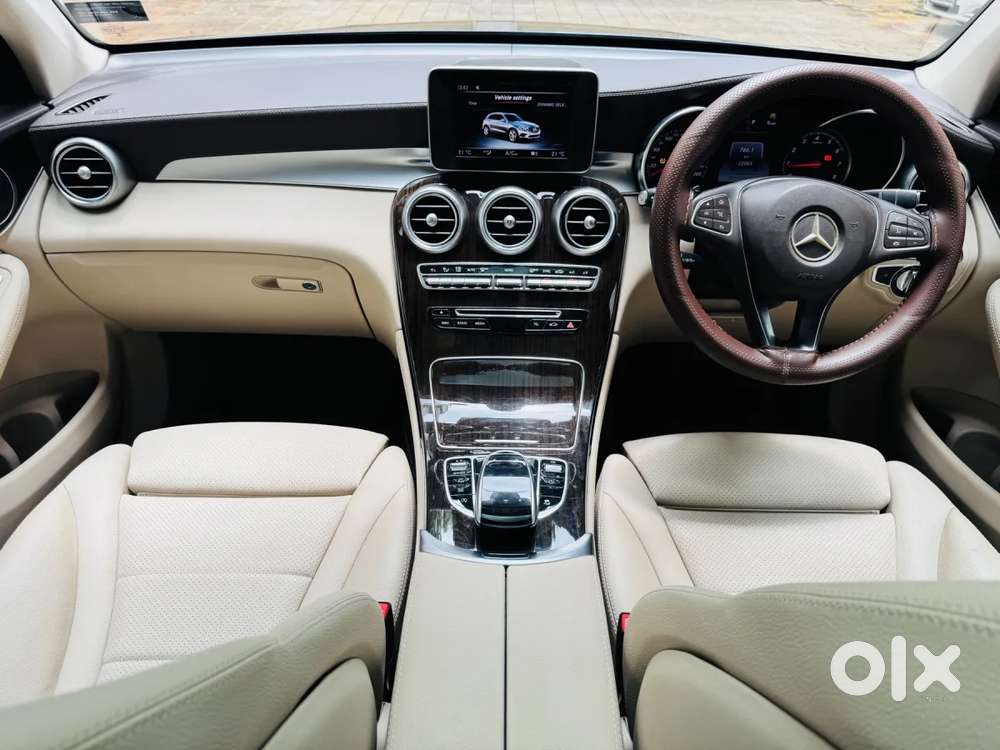 Mercedes-benz Glc Class Progressive 300, 2017, Petrol