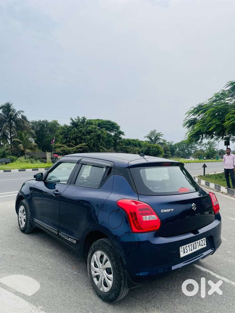 Maruti Suzuki Swift Vxi Optional, 2021, Petrol