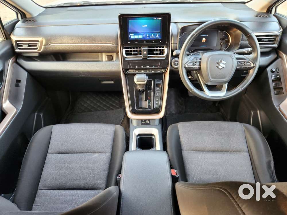 Maruti Suzuki Invicto Zeta Plus 7str, 2024, Petrol