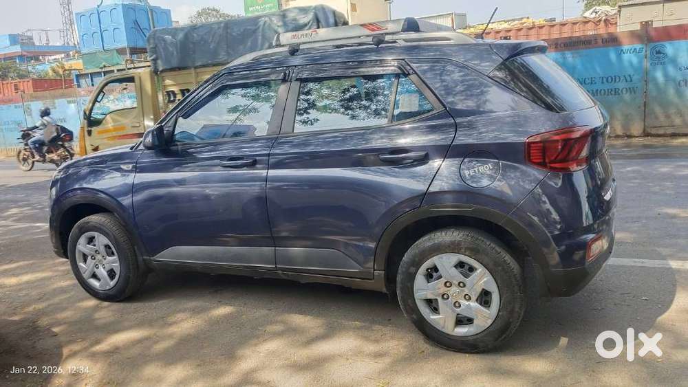 Hyundai Venue S 1.2 Petrol, 2021, Petrol