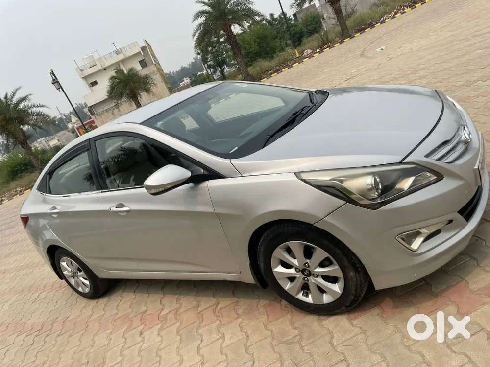 Hyundai Verna 2015