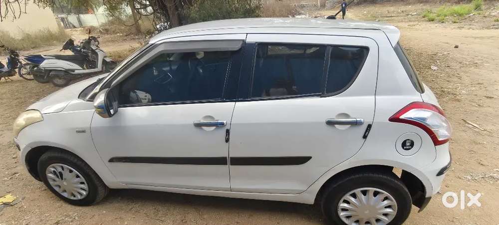 Maruti Suzuki Swift 2013 Diesel 140000 Km Driven