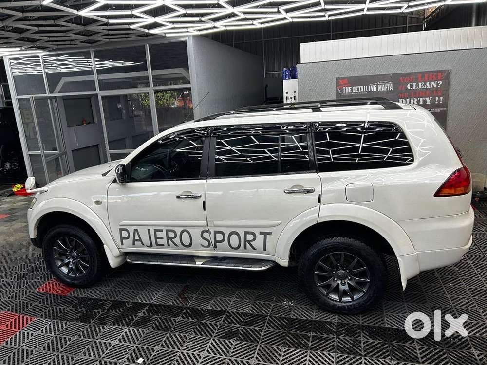 Mitsubishi Pajero Sport 2013 Diesel Well Maintained
