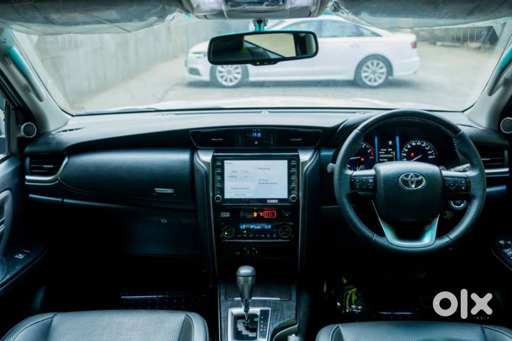 Toyota Fortuner 4x2 At 2.7 Petrol, 2024, Petrol