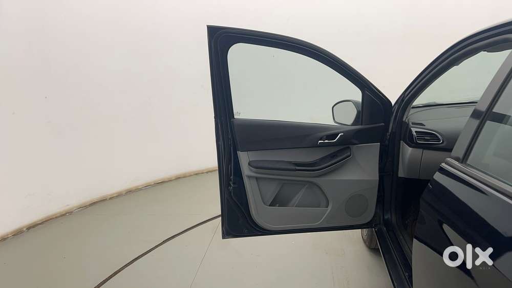 Tata Tiago 1.2 Revotron Xz Plus Dual Tone, 2021, Petrol